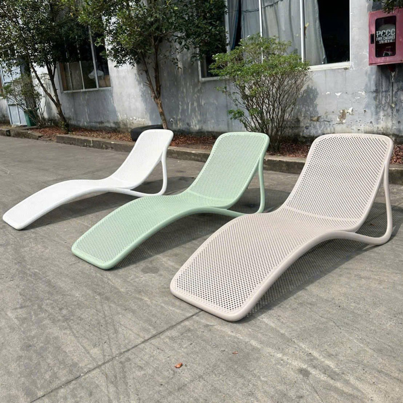Ghế nằm thư giãn bể bơi ngoài trời thiết kế cong ôm dáng – nằm chill cực thích GT597