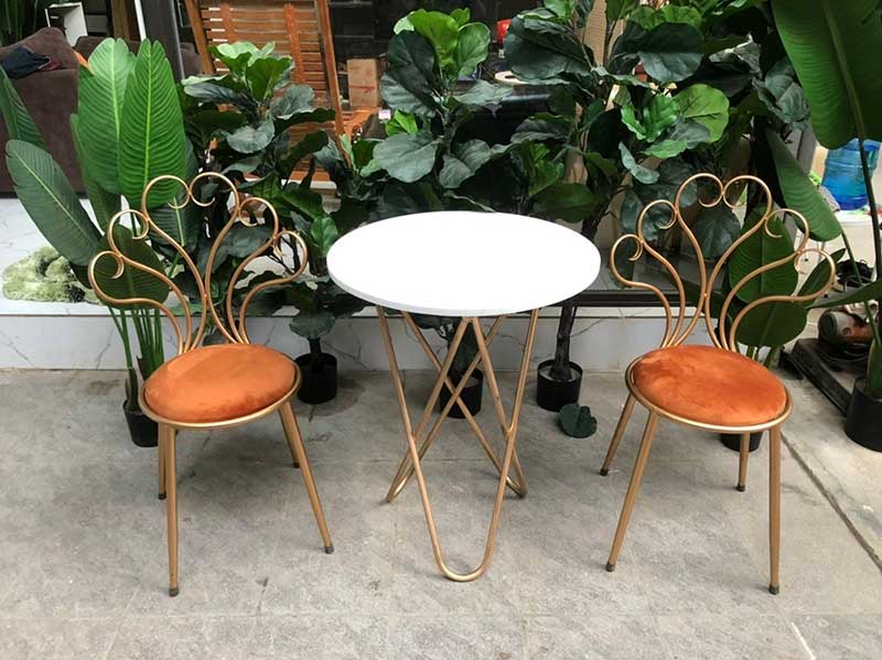Bộ bàn ghế Decor sắt hình con công 2 ghế 1 bàn GC681