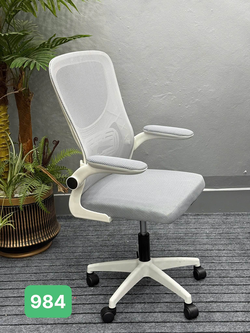 Ghế văn phòng chân xoay có tựa tay màu xám - đen GV165 Ghế văn phòng chân xoay có tựa tay màu xám - đen GV165