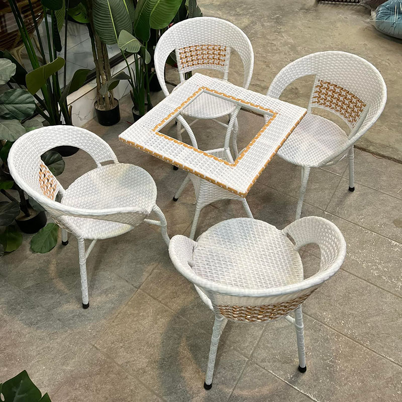 Chi phí đầu tư bàn ghế cafe khoảng bao nhiêu?